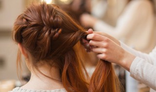 泡沫染发剂不上色怎么办 泡沫染发剂为什么不上色