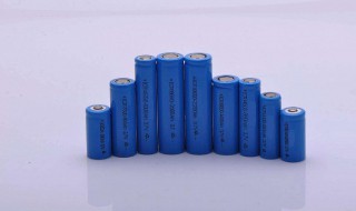锂离子电池充电方法（锂离子电池充电方法?放电需要注意什么?）