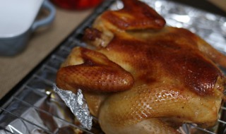 烧鸡是公鸡还是母鸡 烧鸡是公鸡还是母鸡好