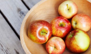 关于吃苹果的正确习惯 吃苹果正确时间