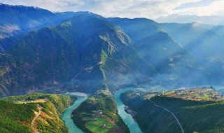 怒江州境内的山川有哪些（怒江州境内的山川有哪些名称）