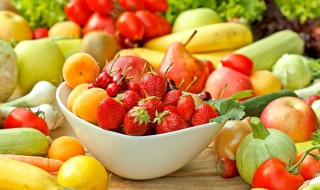 草莓和桃子营养价值（草莓和桃子营养价值区别）
