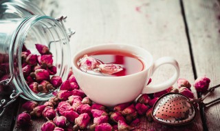 长期喝玫瑰花茶有什么好处和坏处 玫瑰花茶能天天喝吗