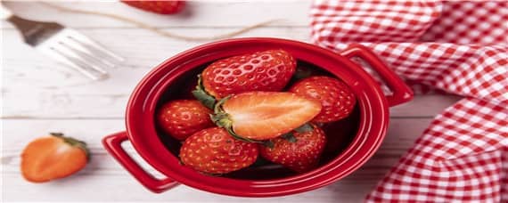 草莓补钙用什么肥料