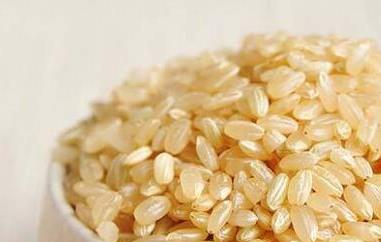 糙米和大米的区别（糙米和大米的区别图片）