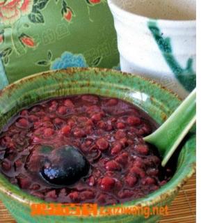 赤豆粥做法步骤详解（赤豆粥做法步骤详解图片）