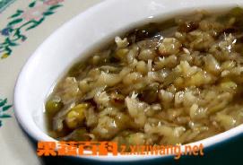 绿豆粥的做法步骤 绿豆粥的做法步骤视频