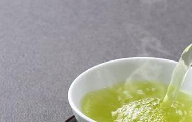 橘皮绿茶的功效与作用（橘子皮泡绿茶有什么功效）