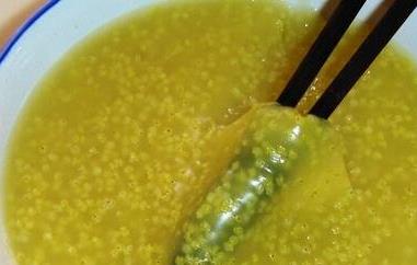 鲍鱼小黄米粥的功效有哪些 鲍鱼小黄米粥的做法
