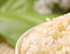 米饭变质辨别（米饭变质辨别方法）