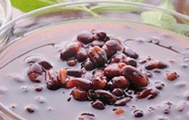 紫米薏米红豆粥的功效与作用（紫米薏米红豆粥的功效与作用禁忌）