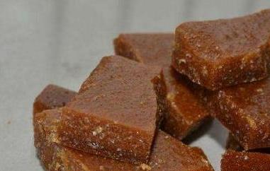 梨膏糖的功效与作用 梨膏糖的功效与作用及食用方法