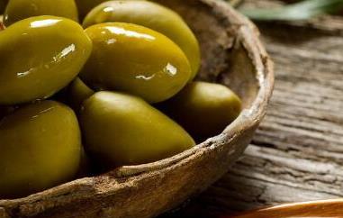 油橄榄果油的功效与作用 橄榄油的功效与作用
