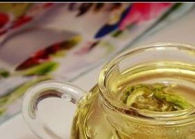 绿茶苦瓜泡茶喝的作用 绿茶苦瓜泡茶喝的作用和功效