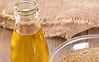 亚麻籽油的功效与作用 亚麻籽油的功效与作用及食用方法