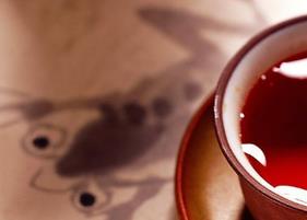 常喝红茶有哪些好处和坏处 常喝红茶有哪些好处和坏处和坏处