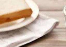 睡觉前吃蜂蜜水好不好 睡觉前吃蜂蜜水好不好呢