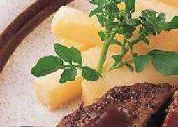 吃牛排刀叉应该如何拿 吃牛排叉刀怎么拿