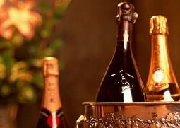 曲酒的功效与作用（曲酒的功效与作用及禁忌）