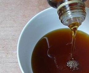 植物芝麻油的功效与作用（植物芝麻油的功效与作用及禁忌）