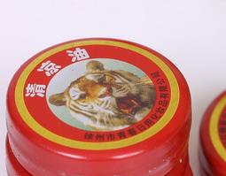 清凉油的功效与作用 清凉油的功效与作用与风油精一样吗