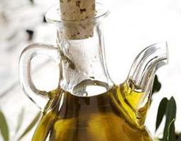 橄榄油的特殊功效与作用 橄榄油的特殊功效与作用及禁忌