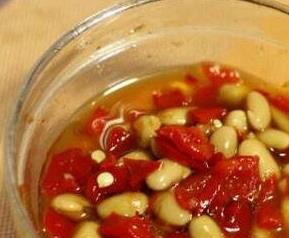 红辣椒黄豆怎么腌制 红辣椒黄豆腌制需加水吗