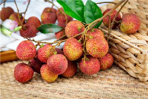 荔枝是热性的还是凉性的 荔枝是热性的还是凉性的上火吗