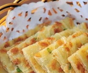 葱油饼如何做 葱油饼如何做更脆