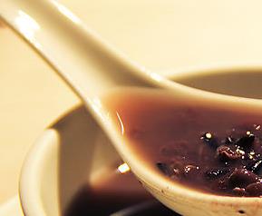黑豆紫米汤如何做（黑豆紫米汤如何做好吃）