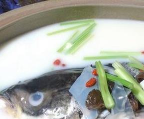 鱼头豆腐汤怎么做 鱼头豆腐汤怎么做好吃又简单