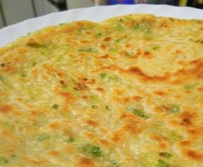 葱油饼的材料和做法（葱油饼的做法和配料）