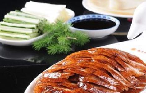 北京烤鸭的配料和详细做法（北京烤鸭的配料和详细做法图片）