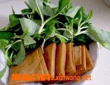 马兰头拌香干做法步骤 马兰头拌香干的家常做法