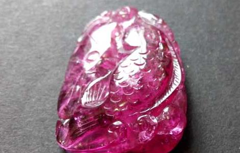 红碧玺的鉴别方法