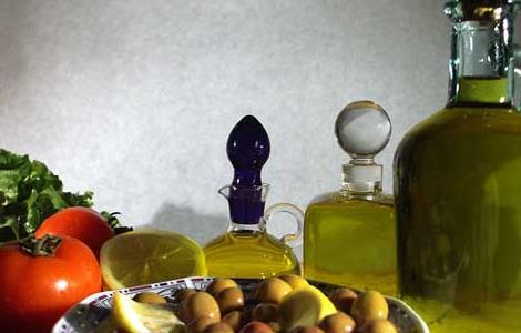 橄榄油的丰胸方法（橄榄油的丰胸方法有哪些）