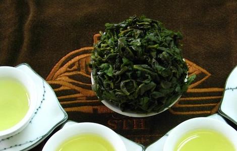 青茶（乌龙茶）