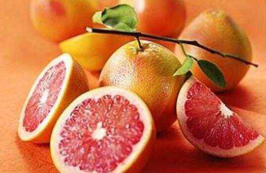 葡萄柚怎么吃，吃葡萄柚的注意事项 吃葡萄柚的正确方法