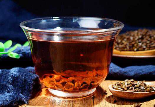 决明子茶的功效与作用及副作用（菊花决明子茶的功效与作用及副作用）