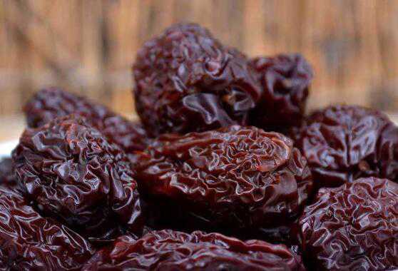 马牙枣和黑枣的区别 黑马牙枣的功效与作用