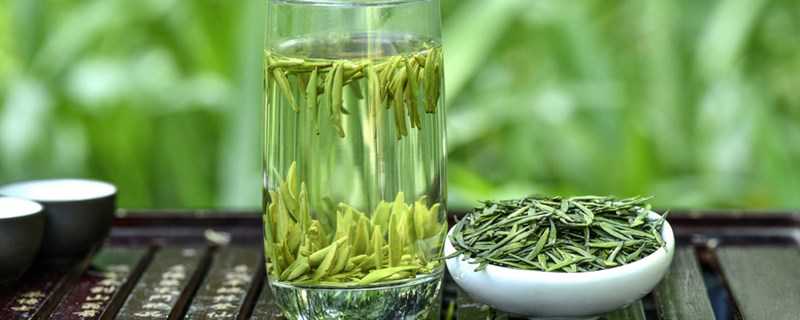 绿茶和红茶的区别（绿茶和红茶的区别各有什么功效?）
