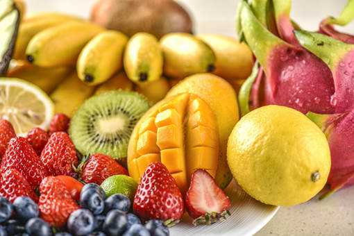 秋冬季节适合吃什么水果（秋冬季适合吃什么水果?）