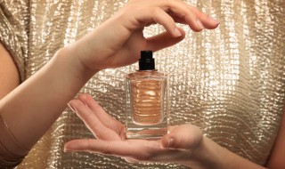 怎么让香水味快速消散（如何让香水味快速散去）