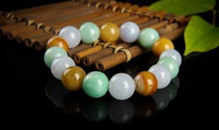 怎么判断手镯被注胶了（怎么鉴别翡翠手镯是否注胶）