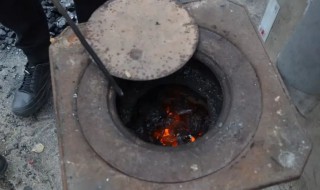 普通火炉能烧洁净煤吗（烧清洁煤的炉子和普通炉子一样吗）