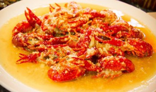 蒜蓉龙虾汤为什么是黄的 蒜泥龙虾的汤为什么那么黄