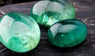 翡翠怎么出手卖掉（翡翠怎么转手卖）