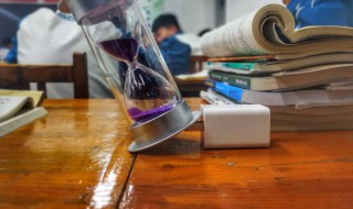 人间不值得怎么接下一句 这人间不值得下一句