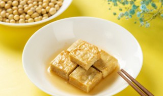 郫县豆瓣酱烧豆腐的做法有哪些 郫县豆瓣酱炒豆腐的家常做法