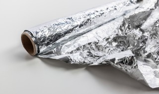 铝箔纸可以隔水蒸吗 铝箔纸可以放蒸锅蒸吗